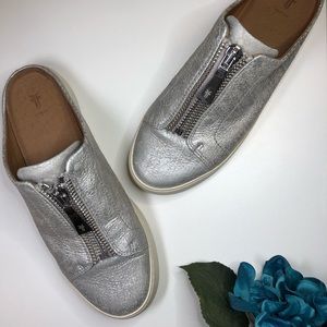 FRYE Silver Suede Zipper Mules; Lena